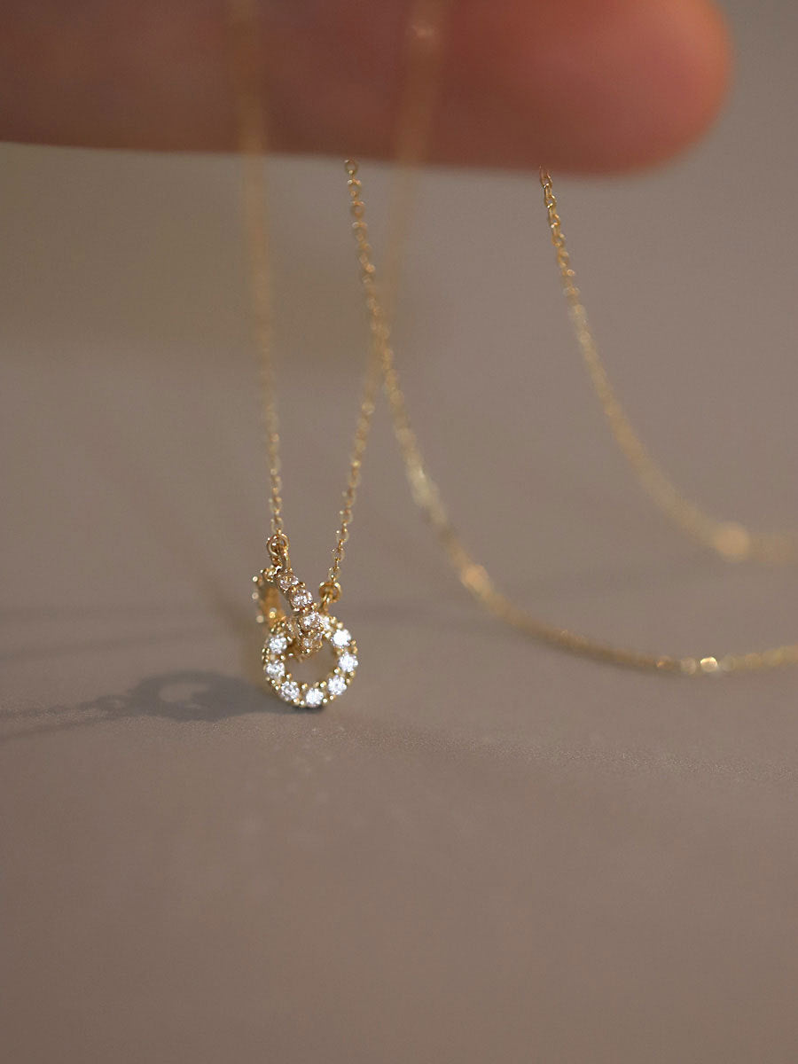 COLLAR ENLAZADO