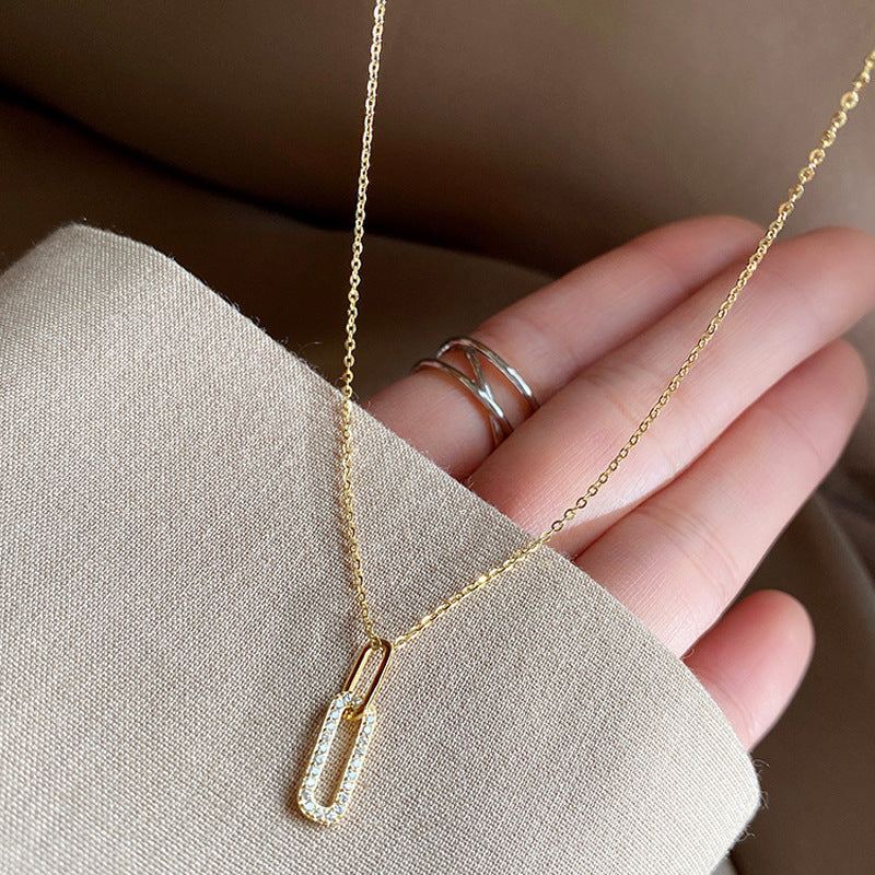 COLLAR PLAZO